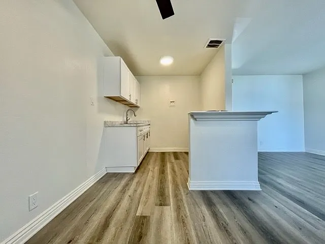1812 W Crestwood Ln #A5 — Photo 17