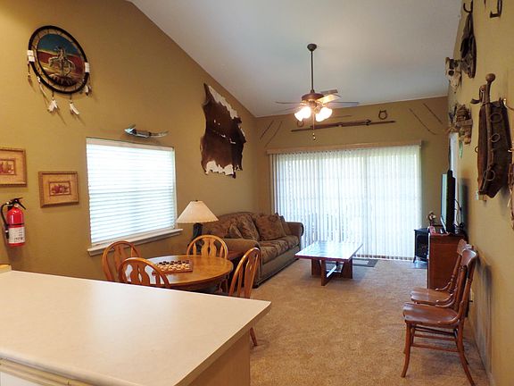 5th image of 105 Westwood Dr