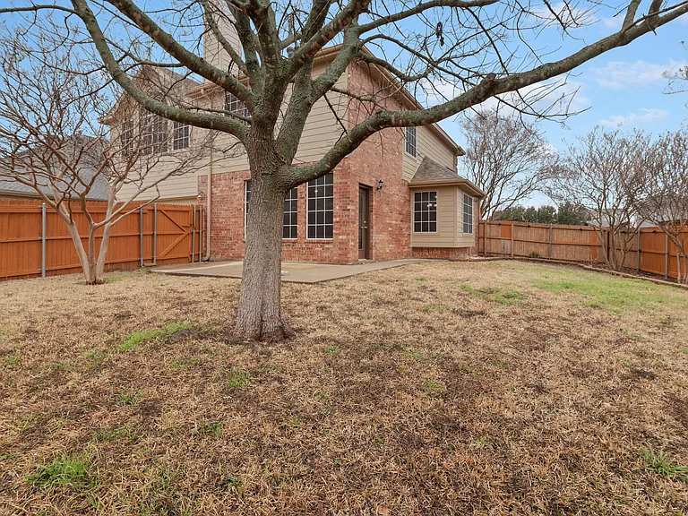 316 Leameadow Dr — Photo 35