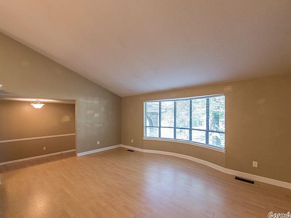 5th image of 707 Jefferson Dr