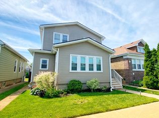 5709 W Henderson St, Chicago, IL 60634