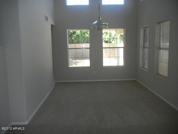 4th image of 2054 S Augustine Cir