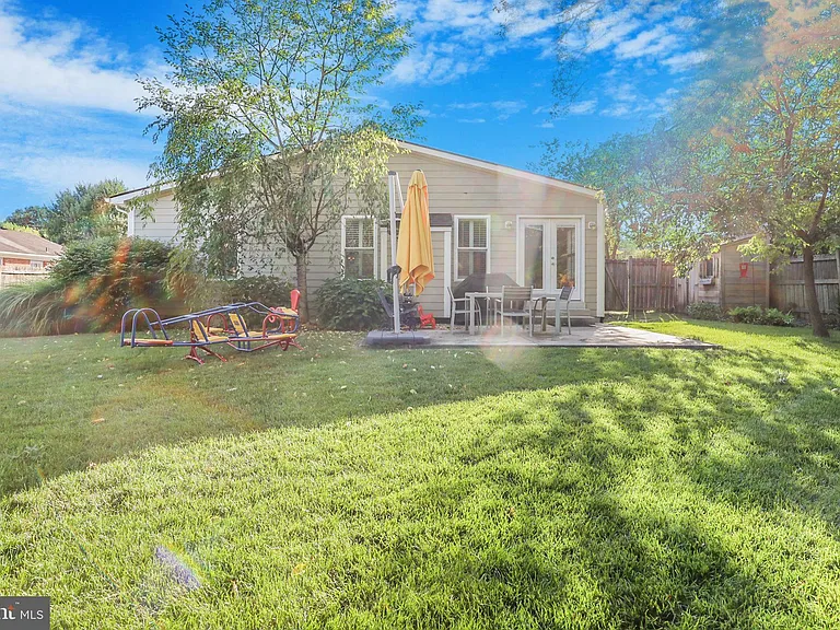 8011 Jackson Rd — Photo 56
