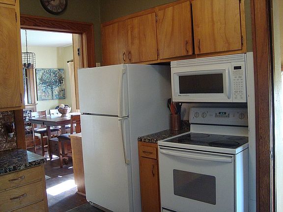 3rd image of 307 N Washington Ave