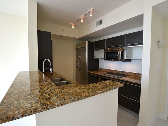 4th image of 550 Okeechobee Blvd APT 1803