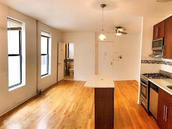 5th image of 354 22nd St APT 4