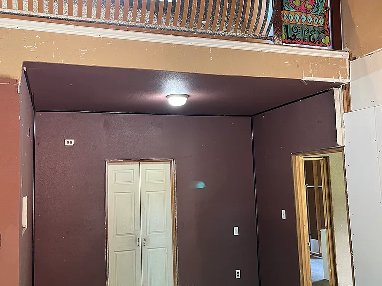 661 E Crow St — Photo 7
