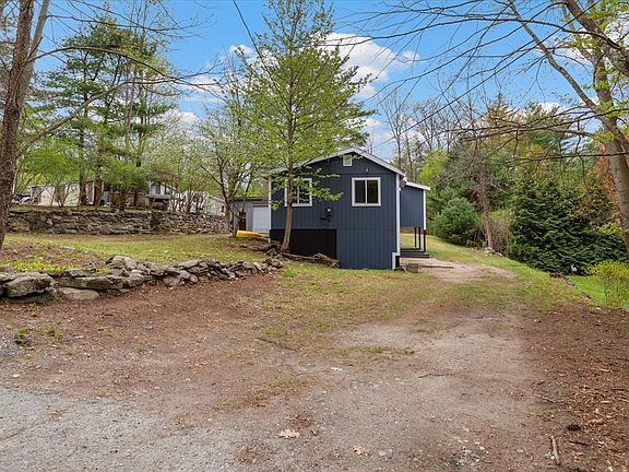 3rd image of 31 Camp Rd