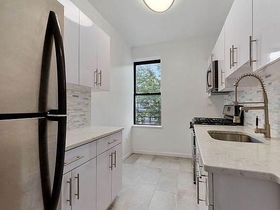2nd image of 8915 102nd St APT B10