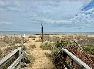 9711 8th View St, Norfolk, VA 23503