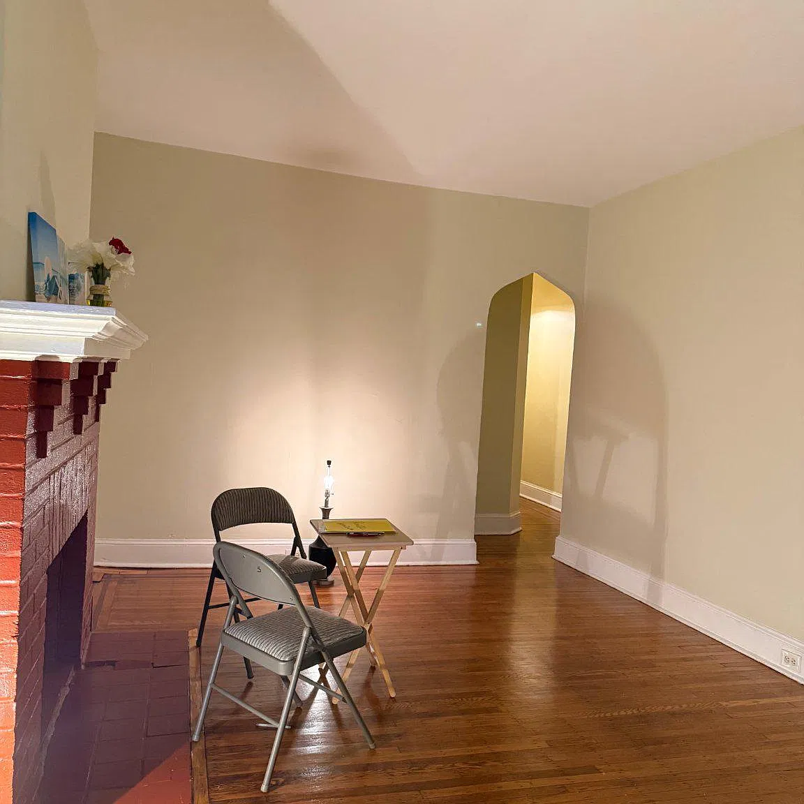 2 bed, 1.0 bath, 1650 sqft, $1,250 — Photo 2