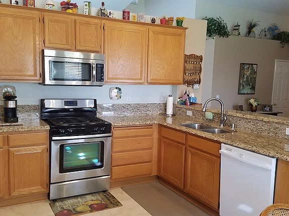 3rd image of 8937 Fordham Ct