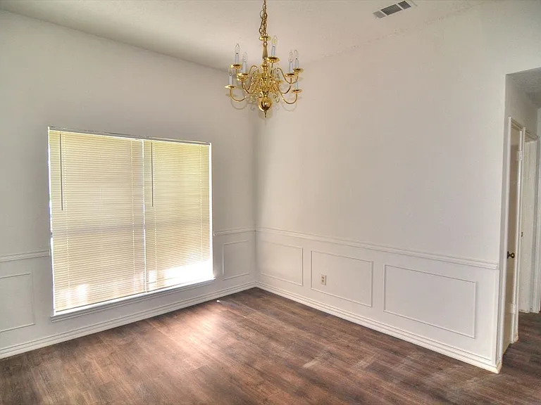 8901 Greentree Dr — Photo 5
