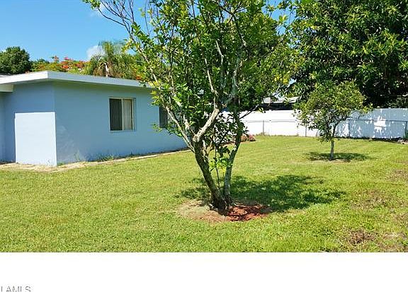 4th image of 1545 Covington Cir E