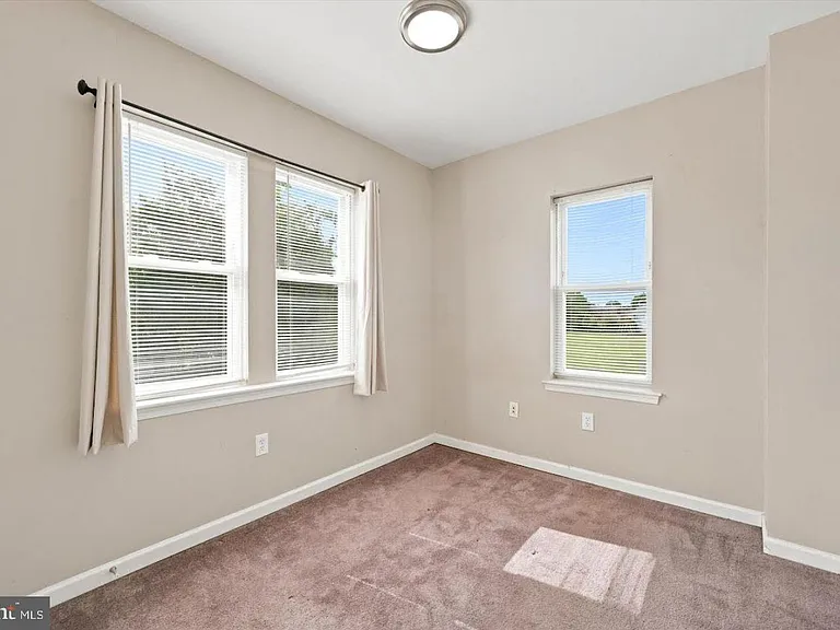 200 Wanamaker Ave #2 — Photo 12