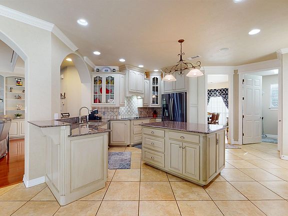 5th image of 5090 Eaheart Cir