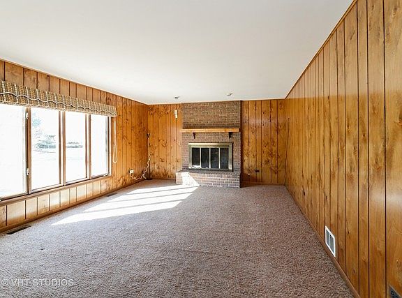 5th image of 2840 Dartmouth Ln