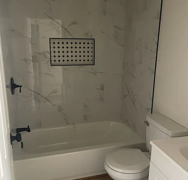 802 S Locust St — Photo 6