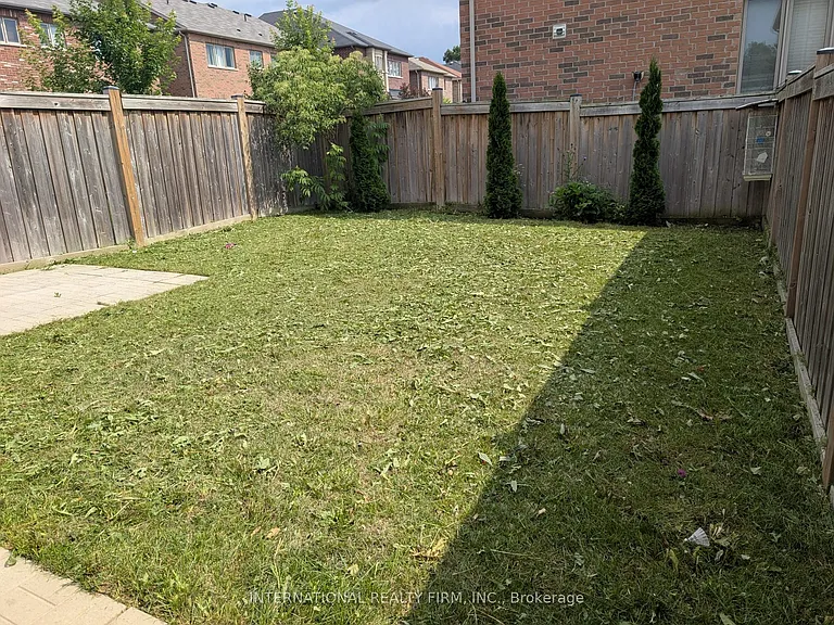 734 Yarfield Cres #MAIN — Photo 20