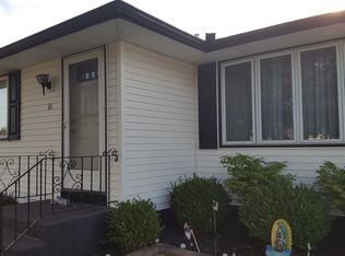 81 Wallace Ave, Cheektowaga, NY