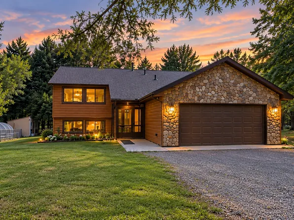 157 206th St, Star Prairie, WI 54026