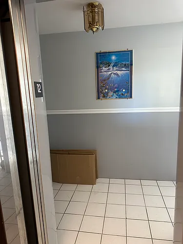 2085 Ala Wai Blvd Photo 1