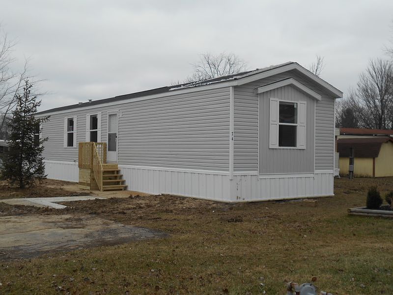 1st image of 74 Williamsburg Ln