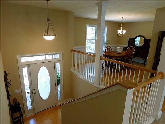 4th image of 158 Greatwood Dr