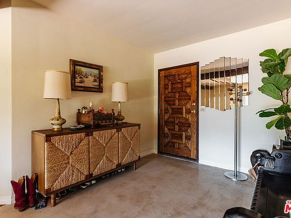 4th image of 21302 Entrada Rd