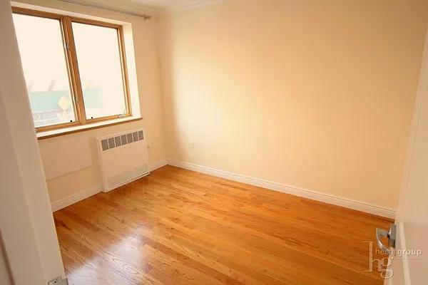 Rented by Hecht Group | media 10