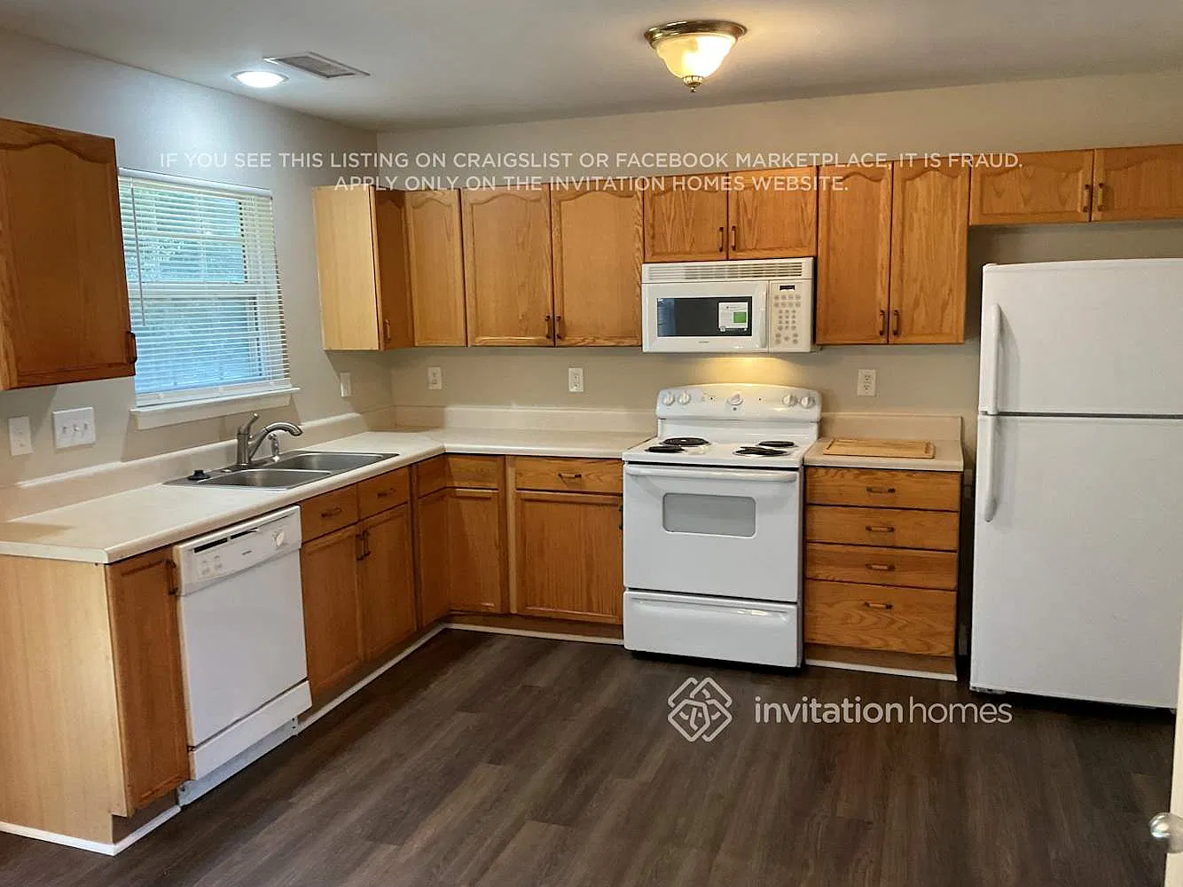 1228 Brook Farm Ln Charlotte, NC 28214 — Photo 4