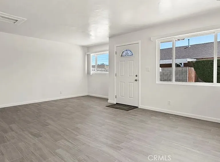 45122 Date Ave #45122 — Photo 6