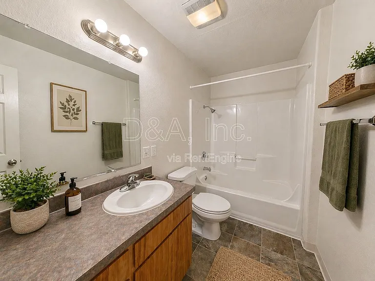 415 SE Mayberry Ave — Photo 12