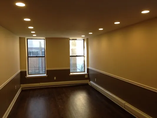 Rented by Mdays Realty | media 17