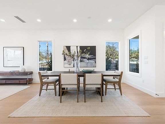 4th image of 2406 Euclid Ave #1