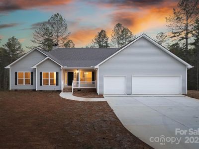1672 W Paradise Harbor Dr, Connelly Springs, NC, 28612