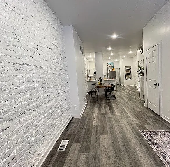3722 N 17th St — Photo 5