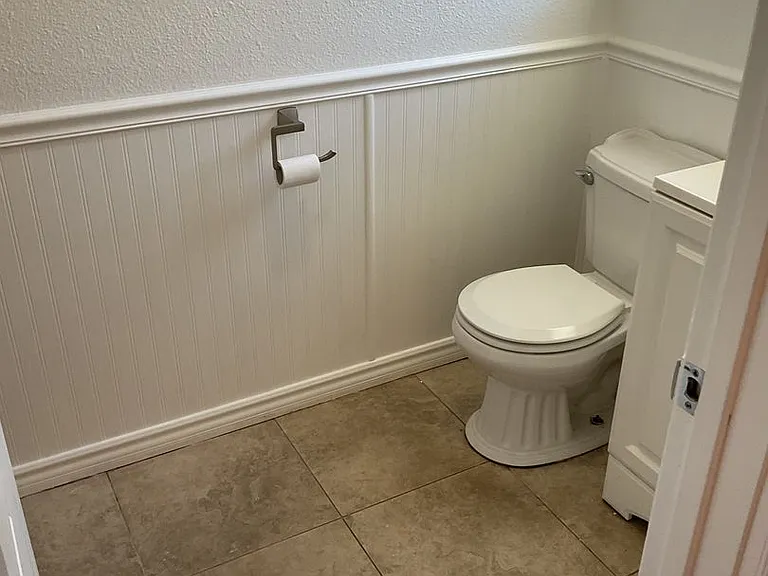 1068 Lupin Ave — Photo 26