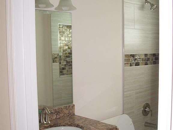 5th image of 3321 Royal Palm Dr