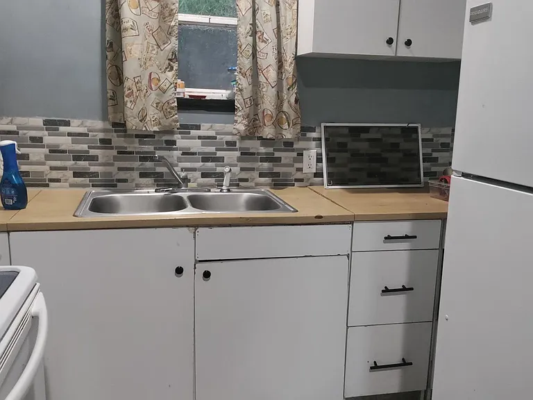 1628 Hilton Ave — Photo 6