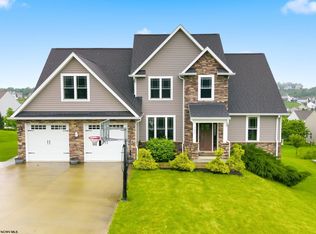 702 Slaton Ln, Morgantown, WV 26508