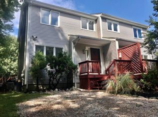 397 Annaquatucket Rd, North Kingstown, RI 02852