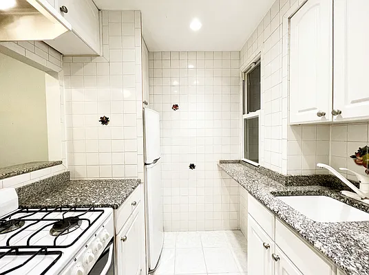 Rented by Brown Harris Stevens | media 23