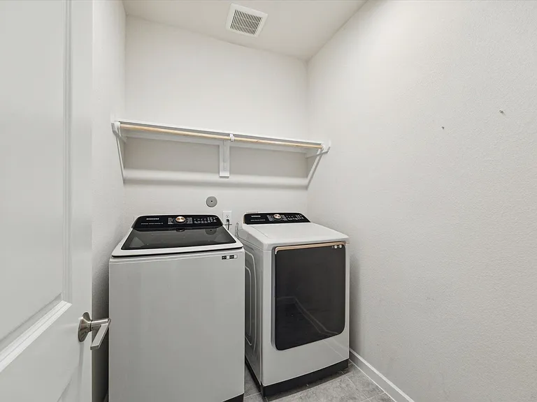 9219 Edgeberry Dr — Photo 18