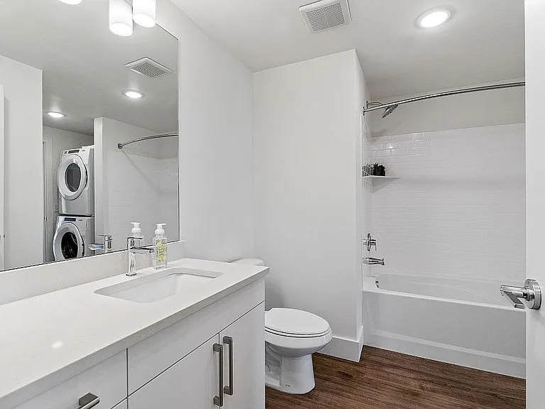 1 Bedroom Apartment Bathroom at The Richmond Apartments Millcreek Utah