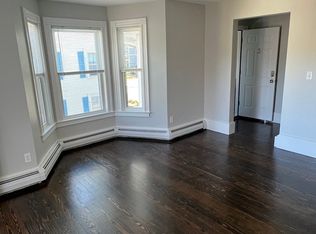 39 Washington St #3, Ipswich, MA 01938