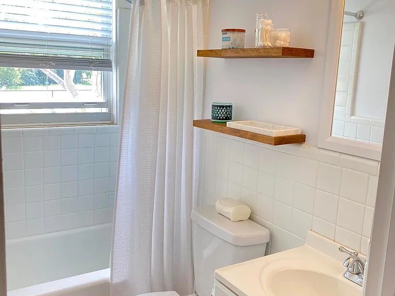 26 Bay Dr — Photo 19