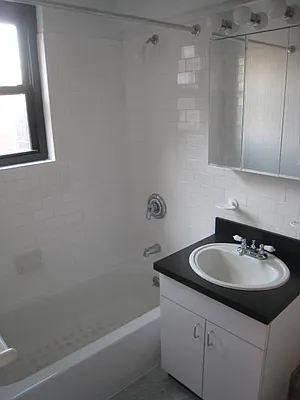 Rented by City Connections Realty | media 1