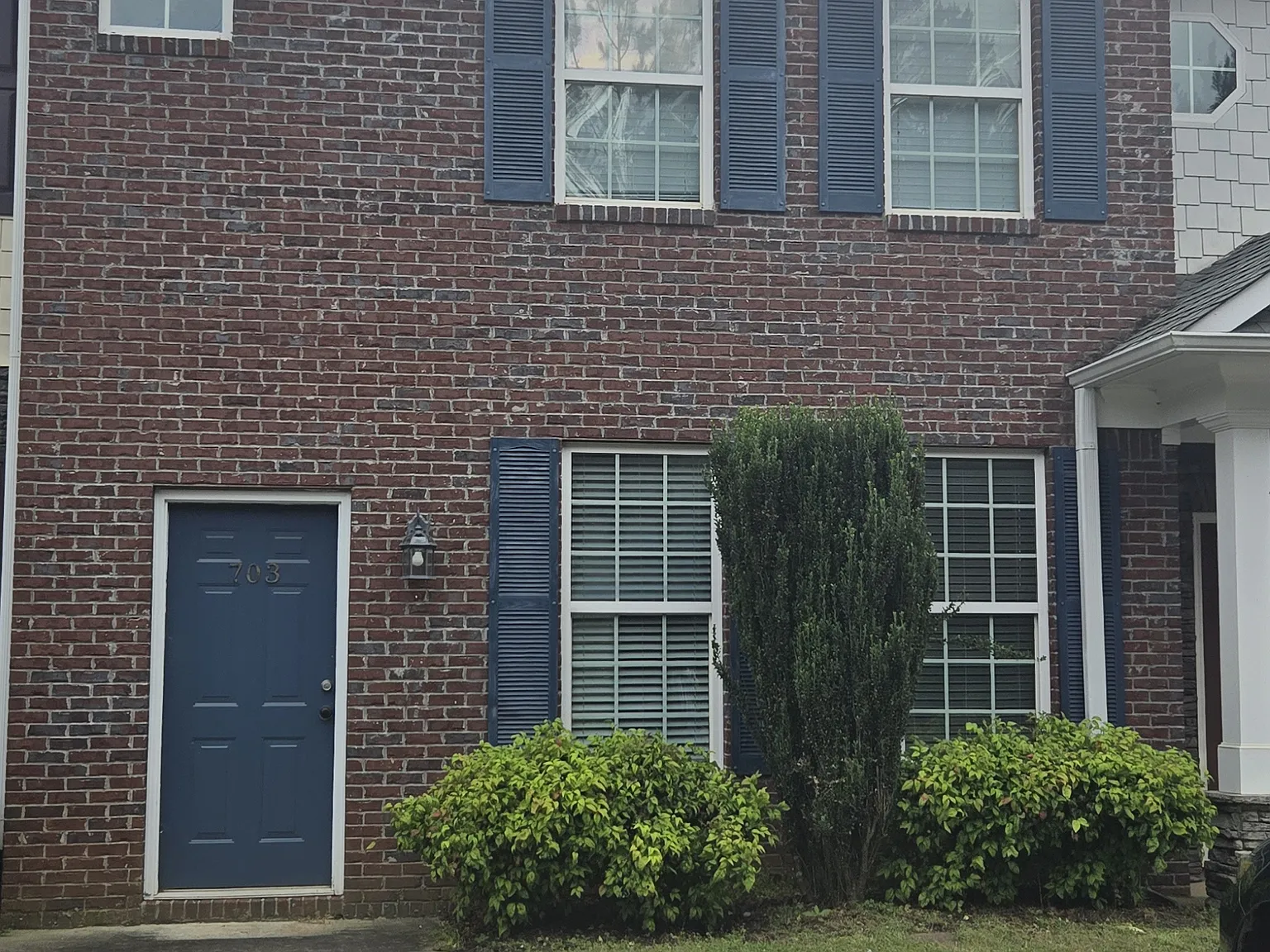 2 bed, 1.5 bath, $1,495 — Photo 1