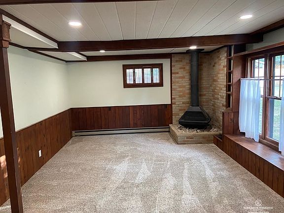 5th image of 1110 Meadow Dale Dr